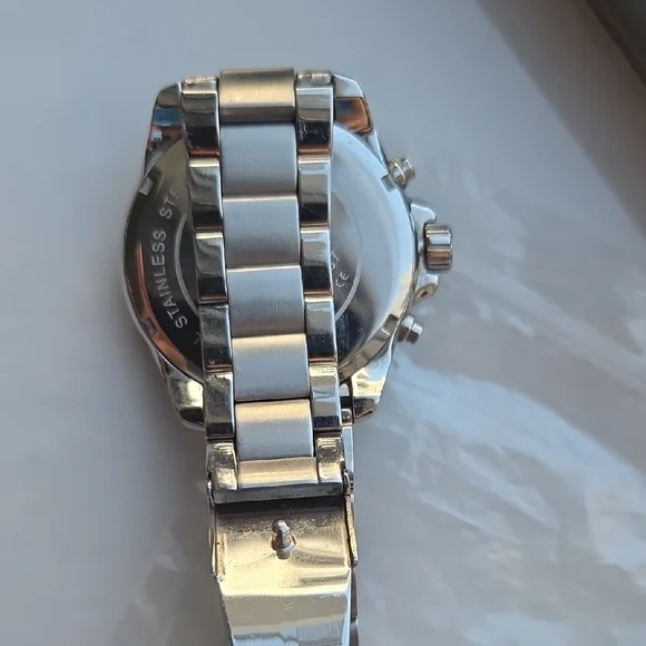 Michael Kors Pink Silver Watch - Picture 7 of 8